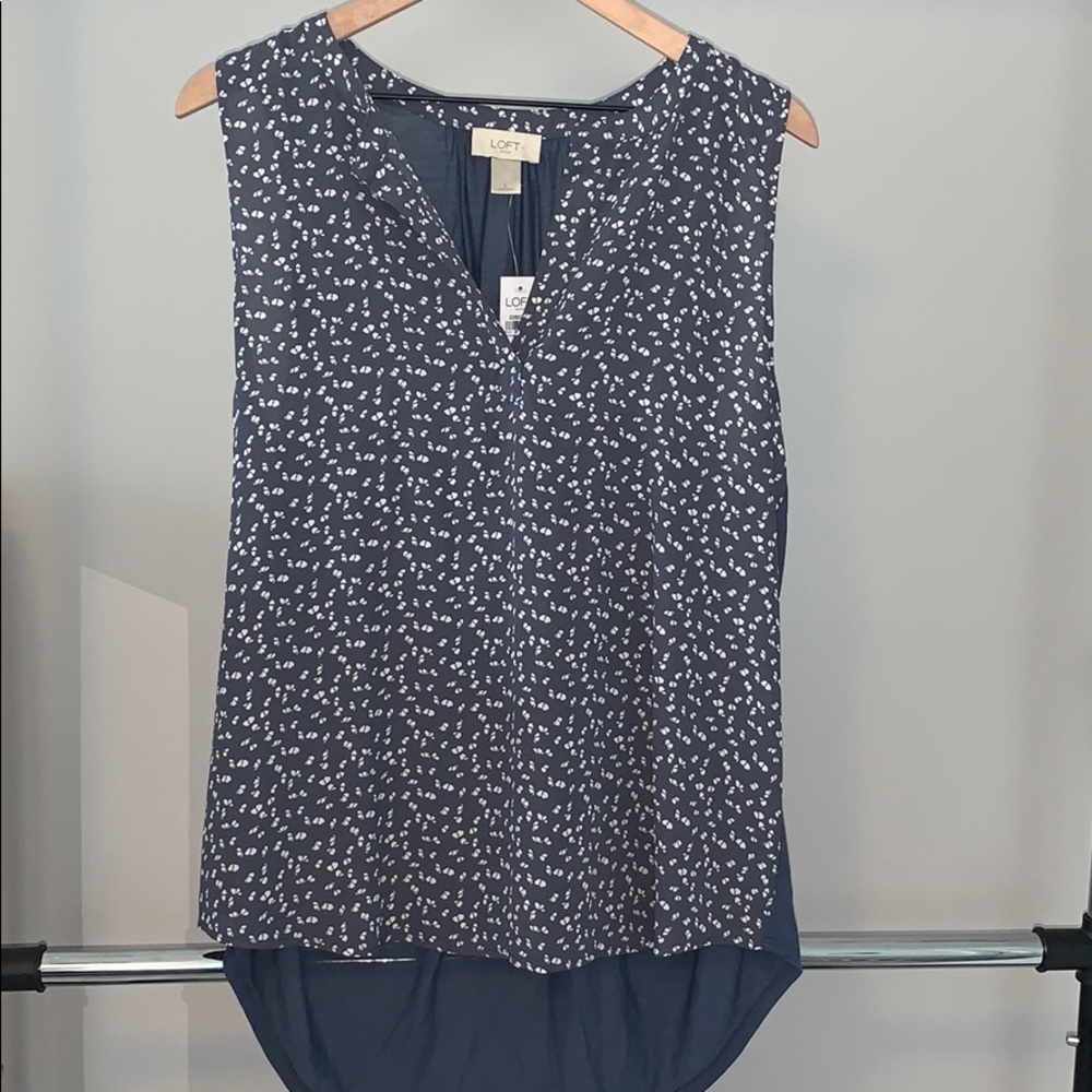 Loft Outlet sleeveless top in large. NWT
